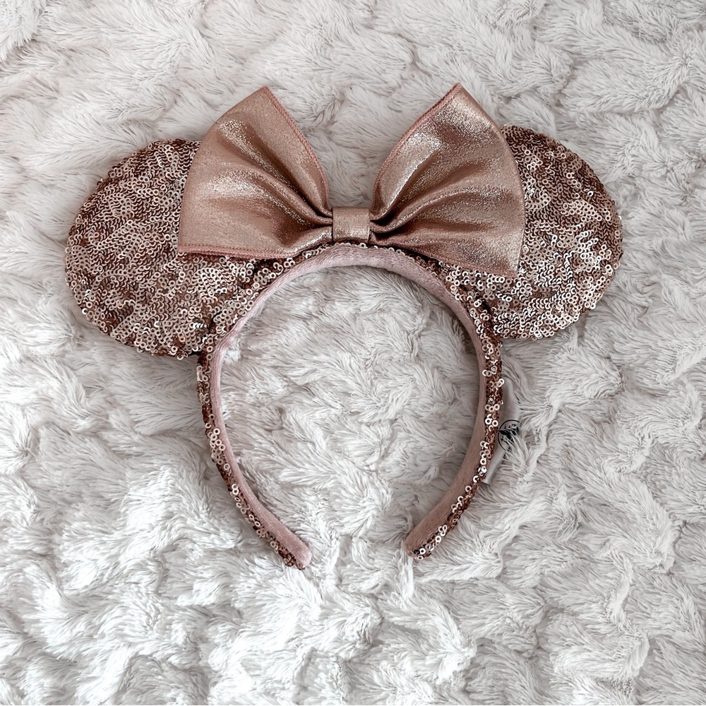 Rose Gold Mickey (Minnie) Ears 🤍